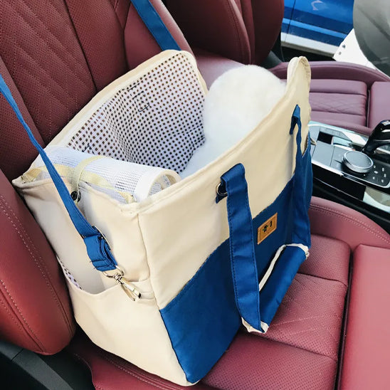 small-dog-in-pet-booster-seat-uk-car